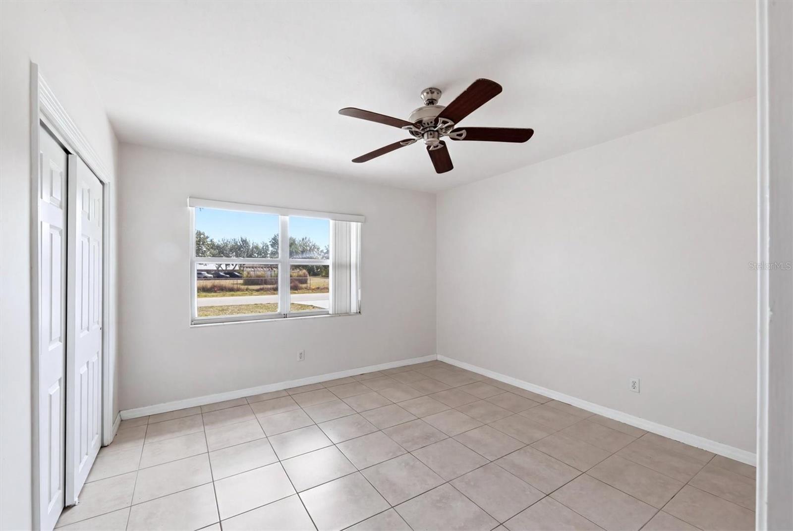 Image 24 of 38 For 6014 Border Lane