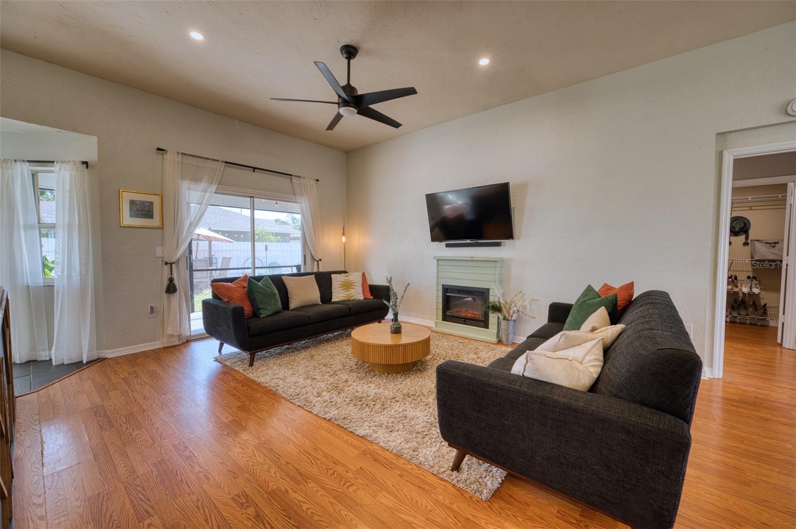 Image 10 of 40 For 3206 95th Drive E