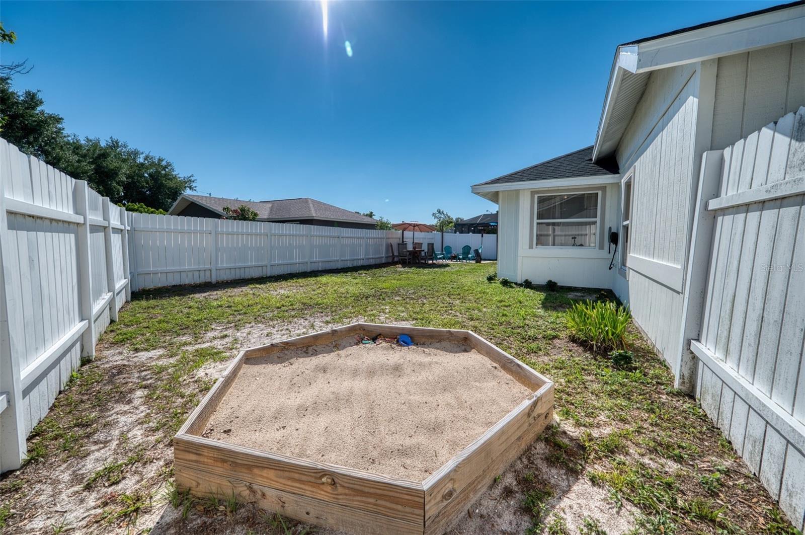 Image 32 of 40 For 3206 95th Drive E