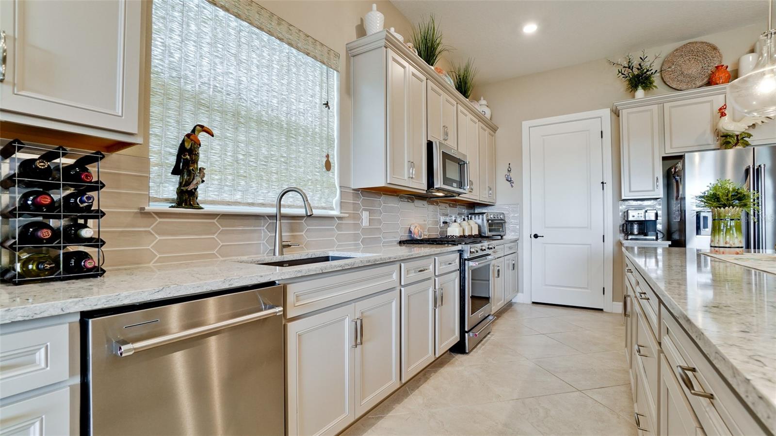 Image 23 of 58 For 8609 Seascape Cove