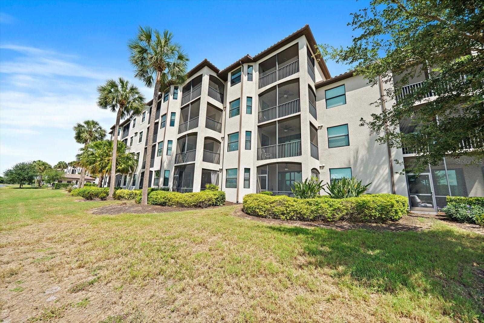 Image 28 of 52 For 17006 Vardon Terrace 401