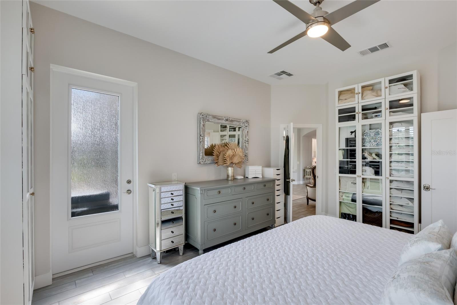 Image 21 of 54 For 3707 5th Avenue Ne