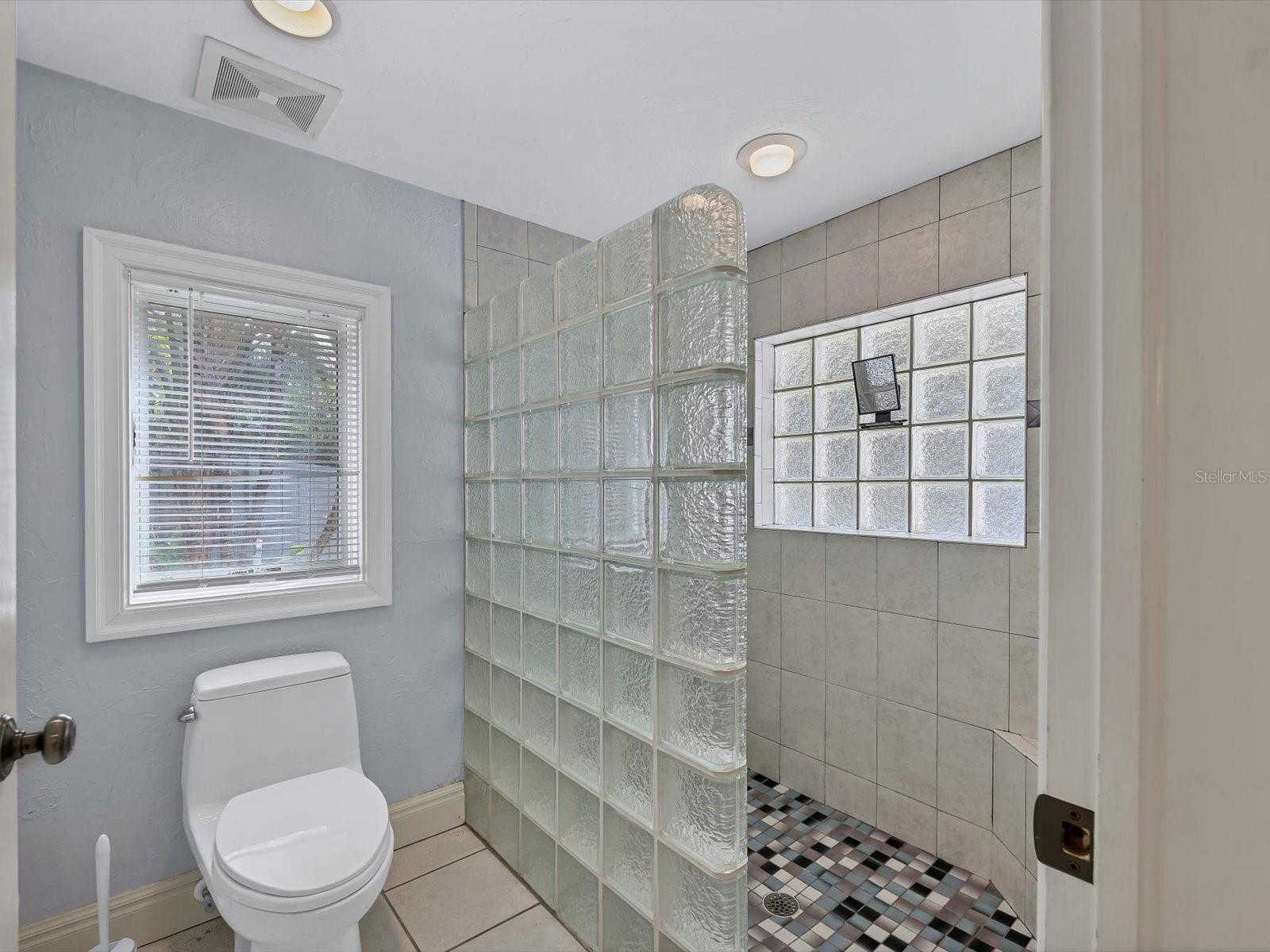 Image 17 of 39 For 3424 Tanglewood Drive
