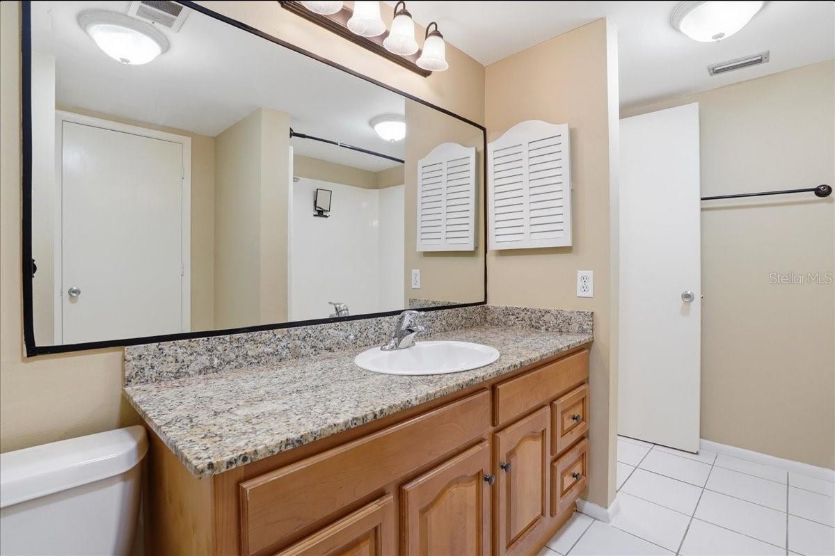 Image 20 of 30 For 3700 Osprey Avenue 115