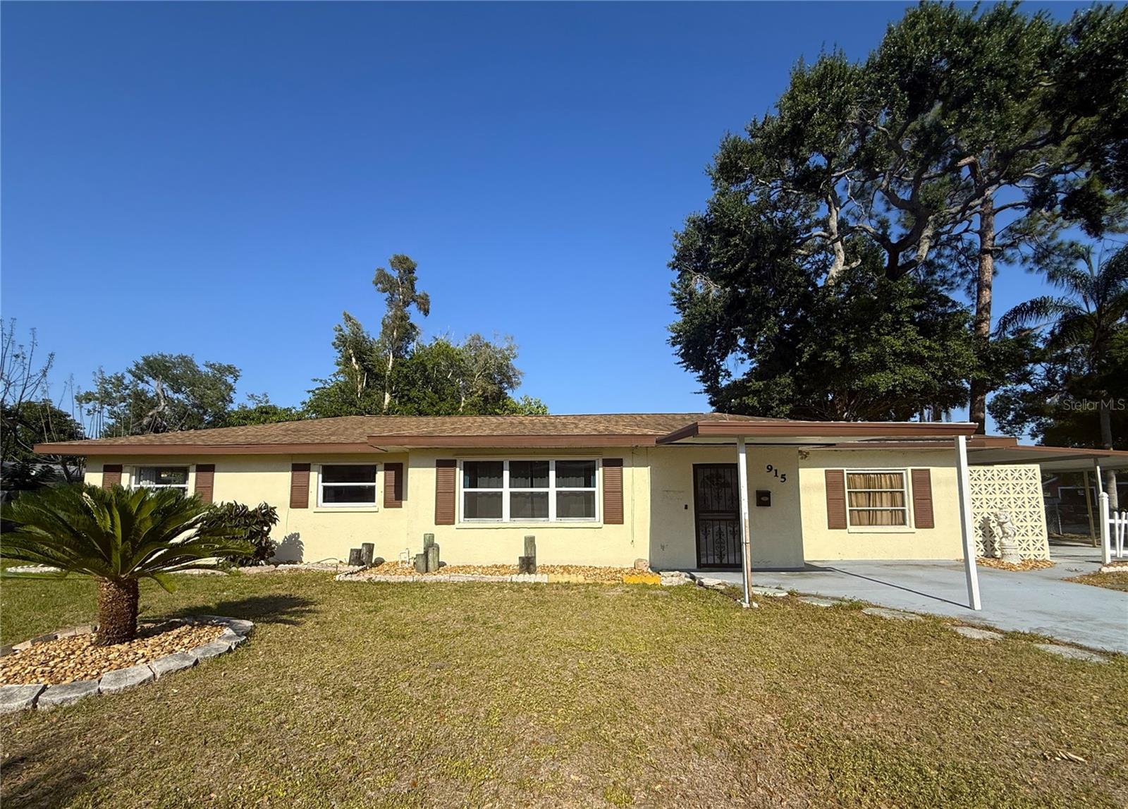 Details for 915 14th Street E, BRADENTON, FL 34208