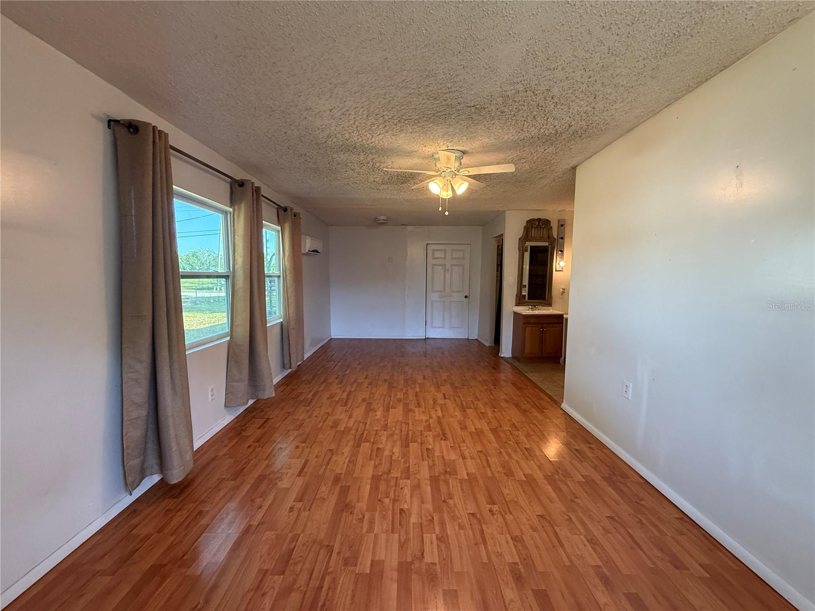 Image 14 of 30 For 915 14th Street E