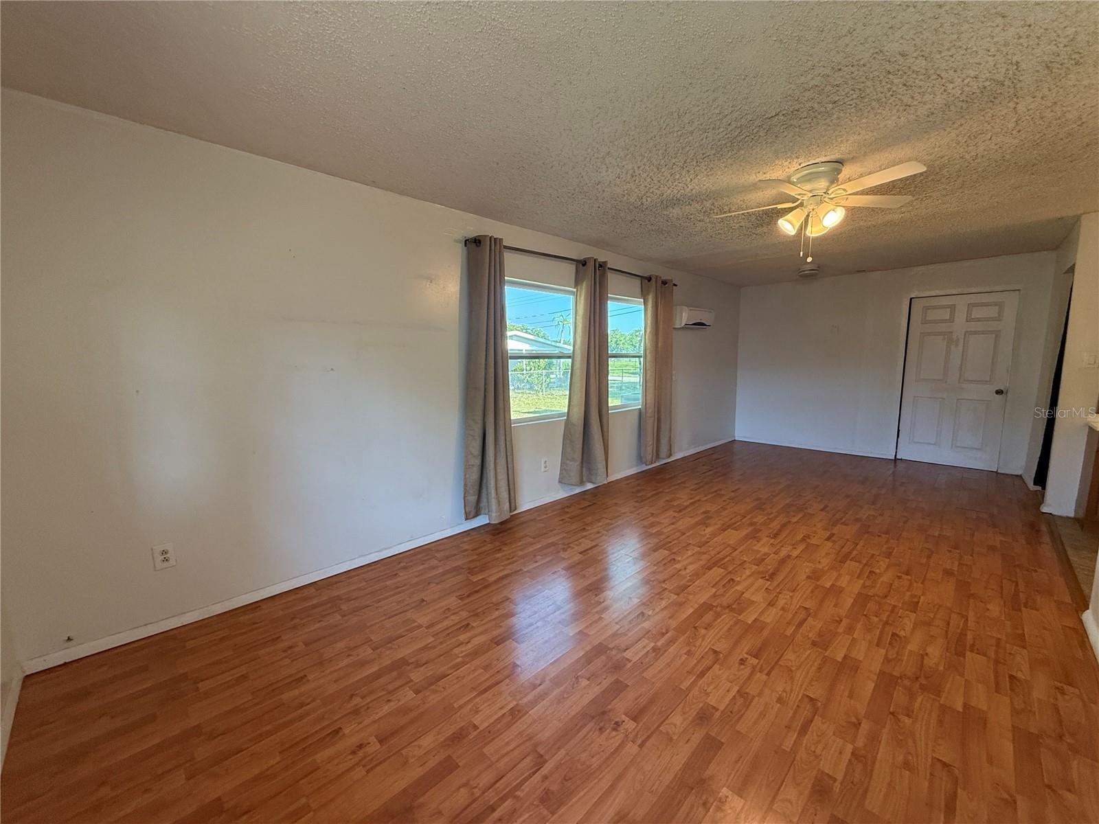 Image 15 of 30 For 915 14th Street E