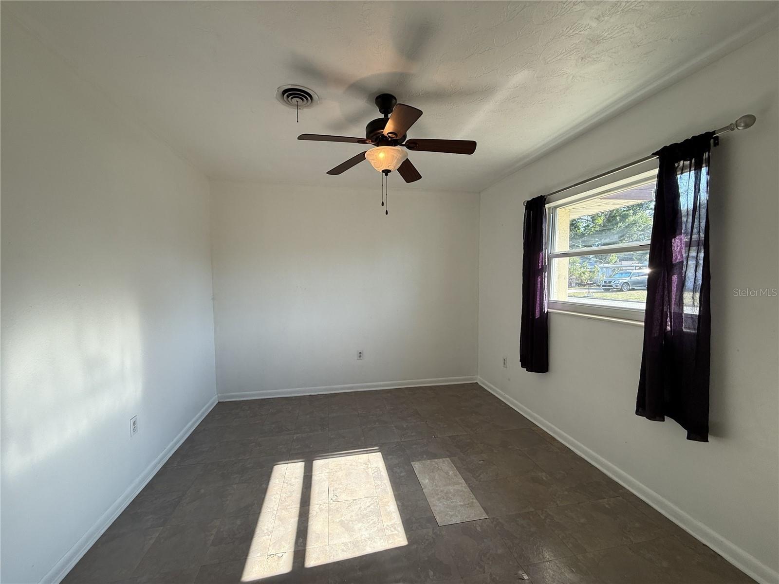 Image 20 of 30 For 915 14th Street E