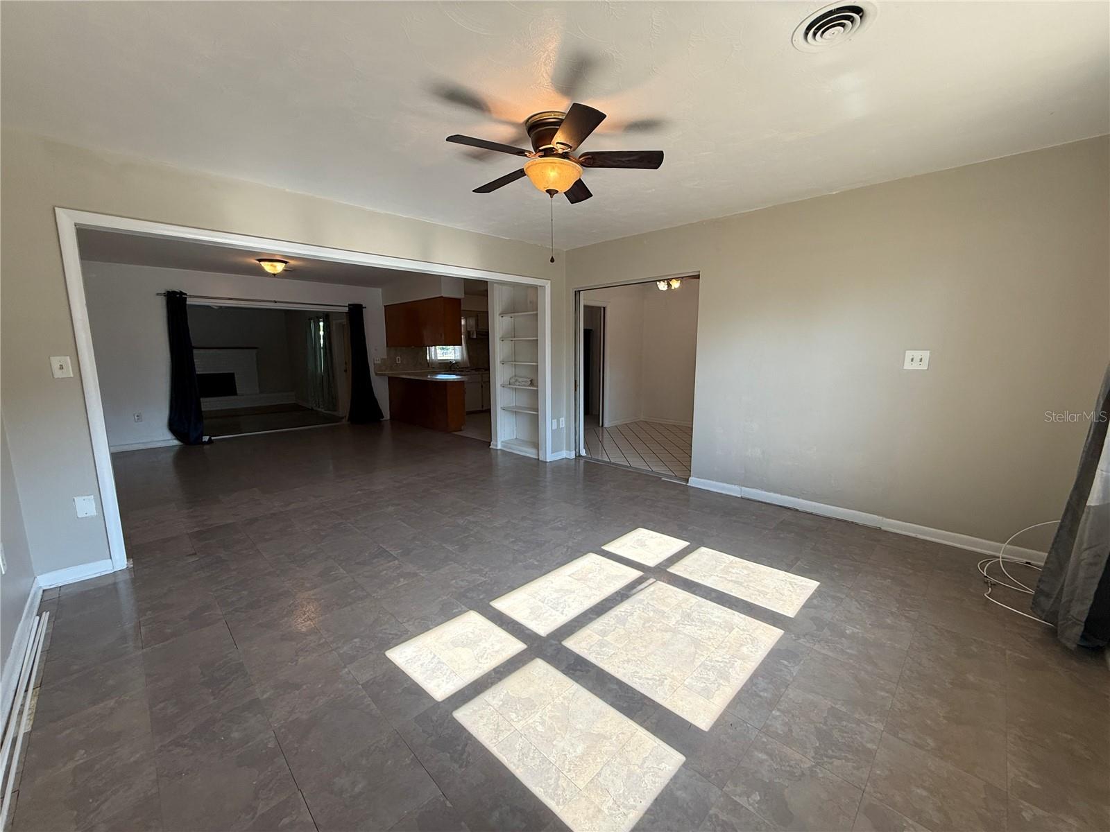 Image 3 of 30 For 915 14th Street E