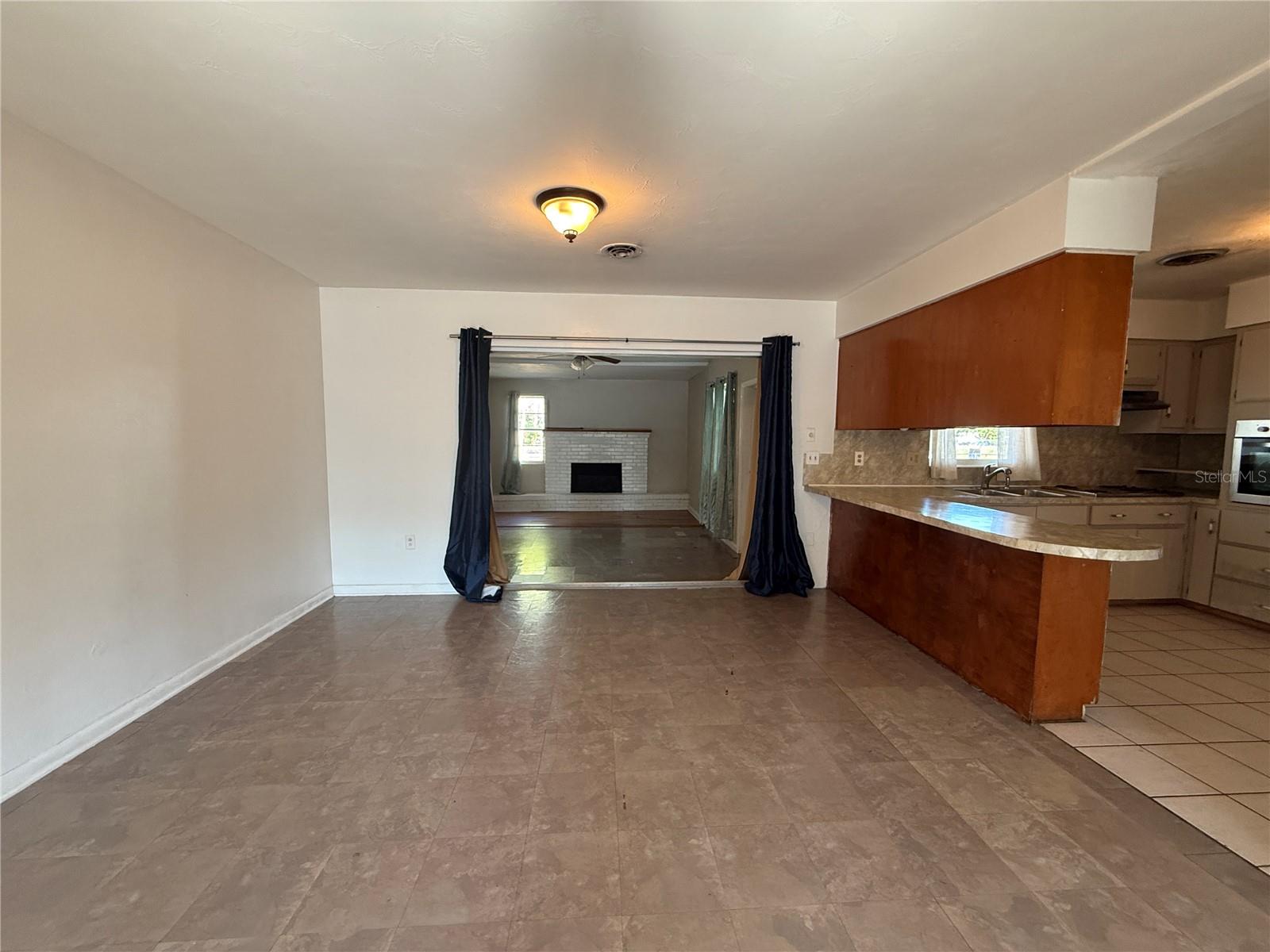Image 7 of 30 For 915 14th Street E