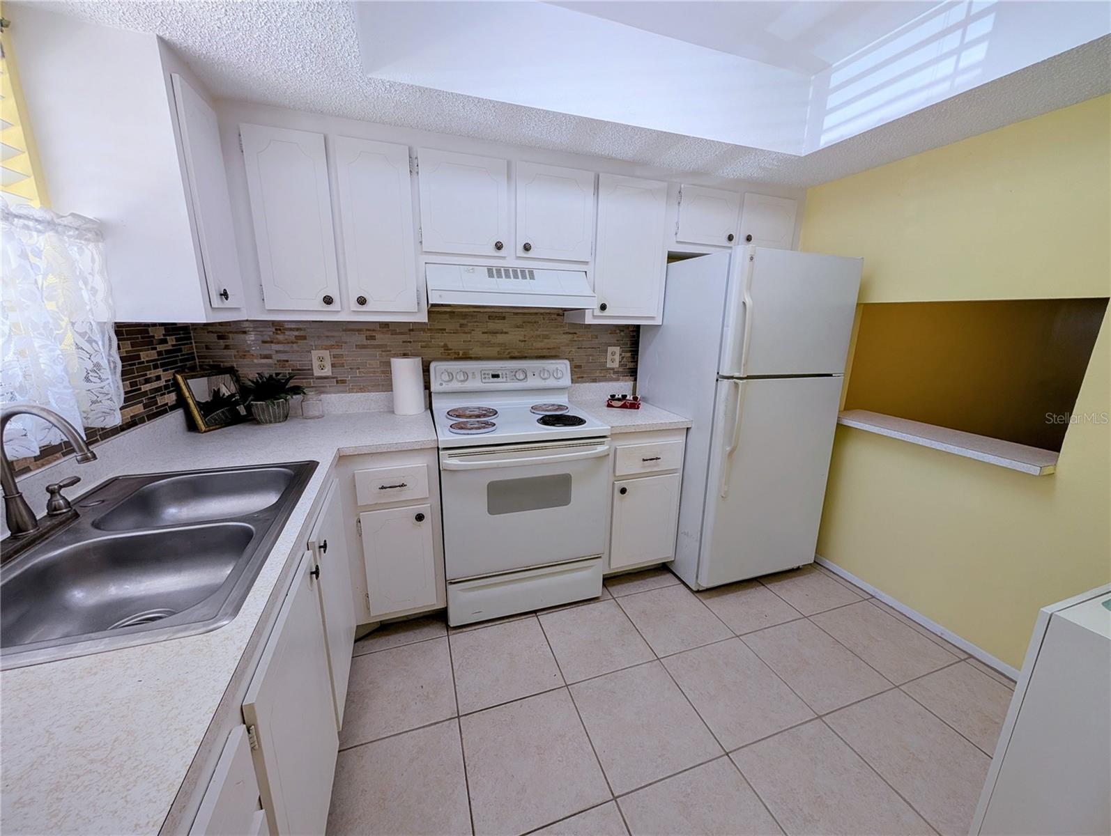 Image 4 of 28 For 4111 Heron Way E-103