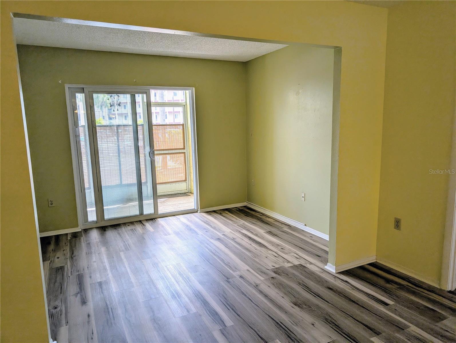 Image 7 of 28 For 4111 Heron Way E-103
