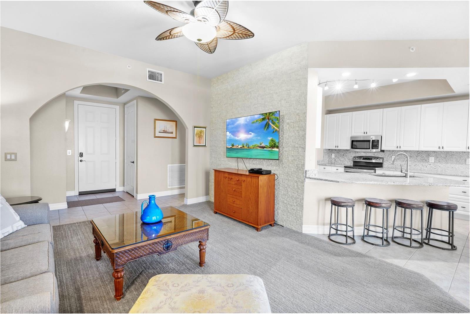 Image 11 of 49 For 98 Vivante Boulevard 410