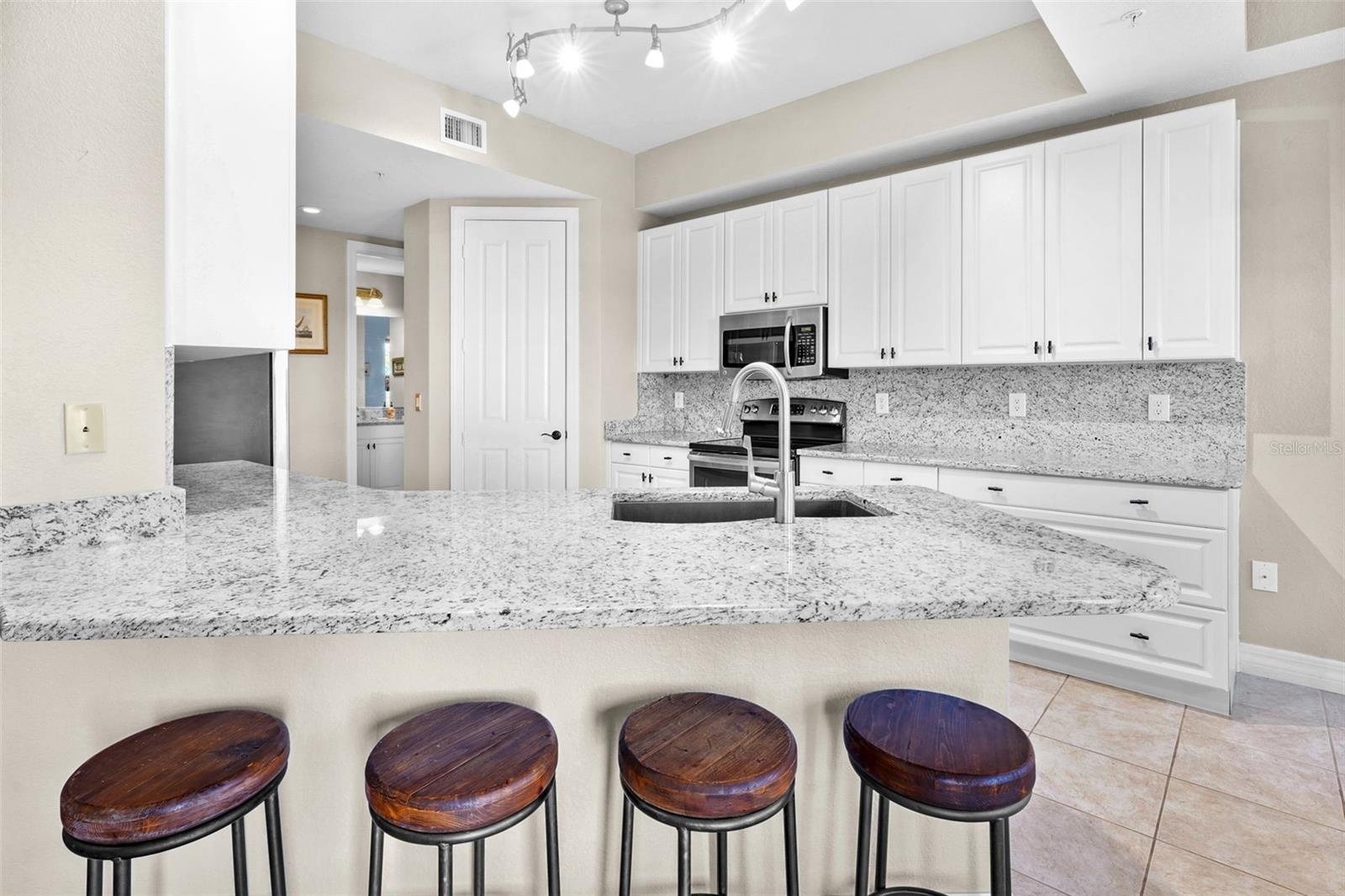 Image 2 of 49 For 98 Vivante Boulevard 410