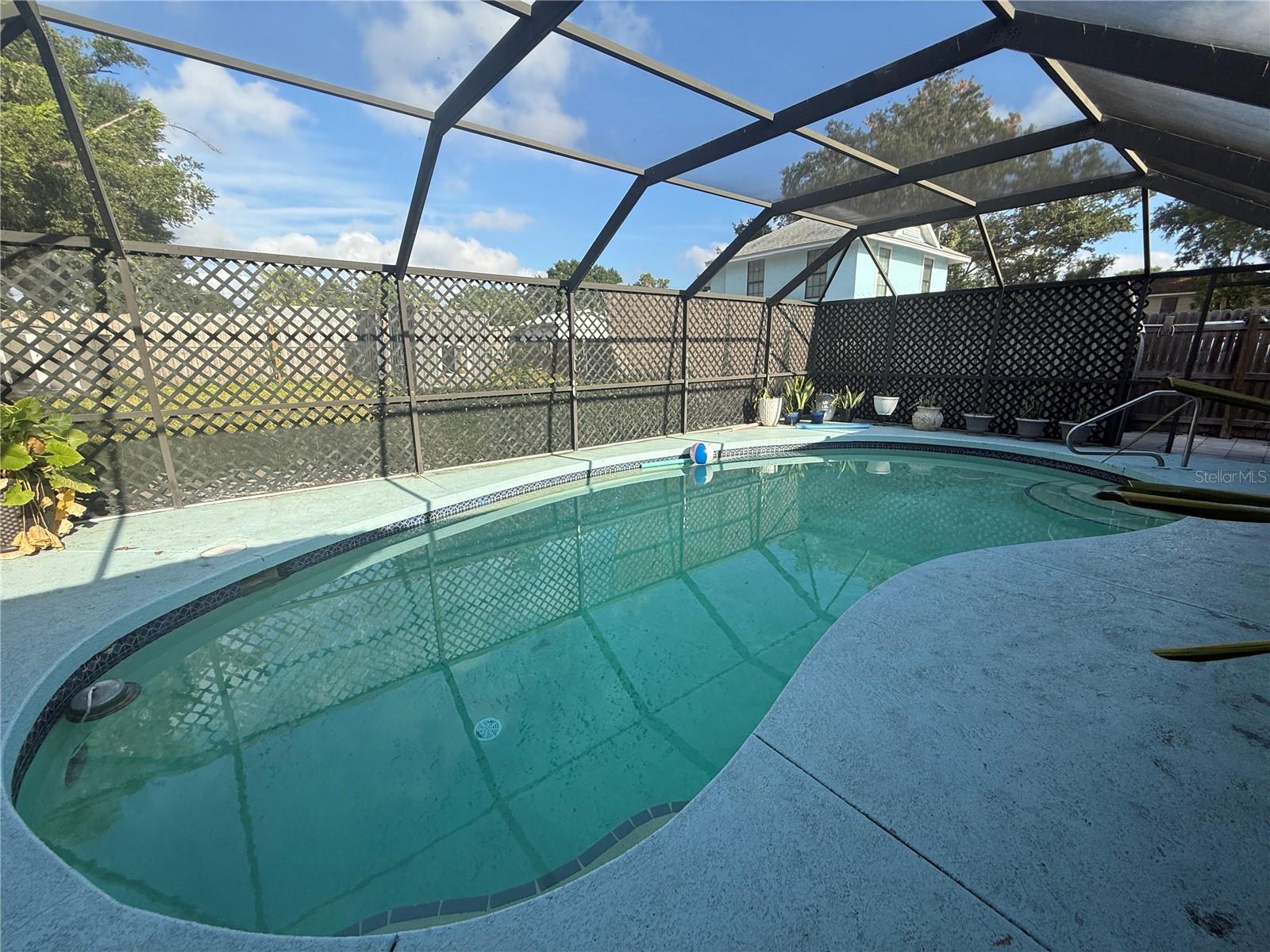 Image 19 of 19 For 2402 9th Street E