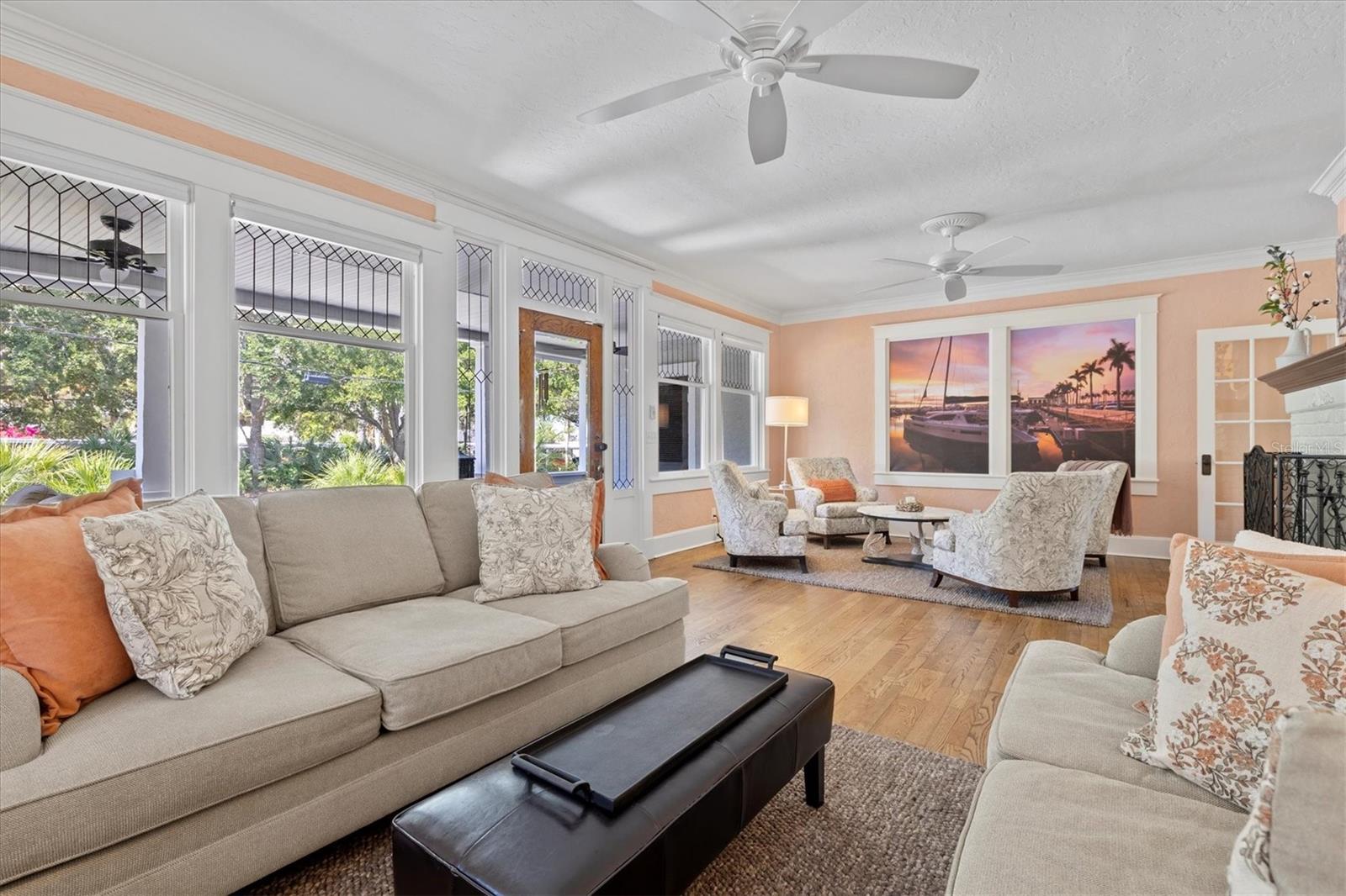 Image 10 of 70 For 1523 1st Avenue W
