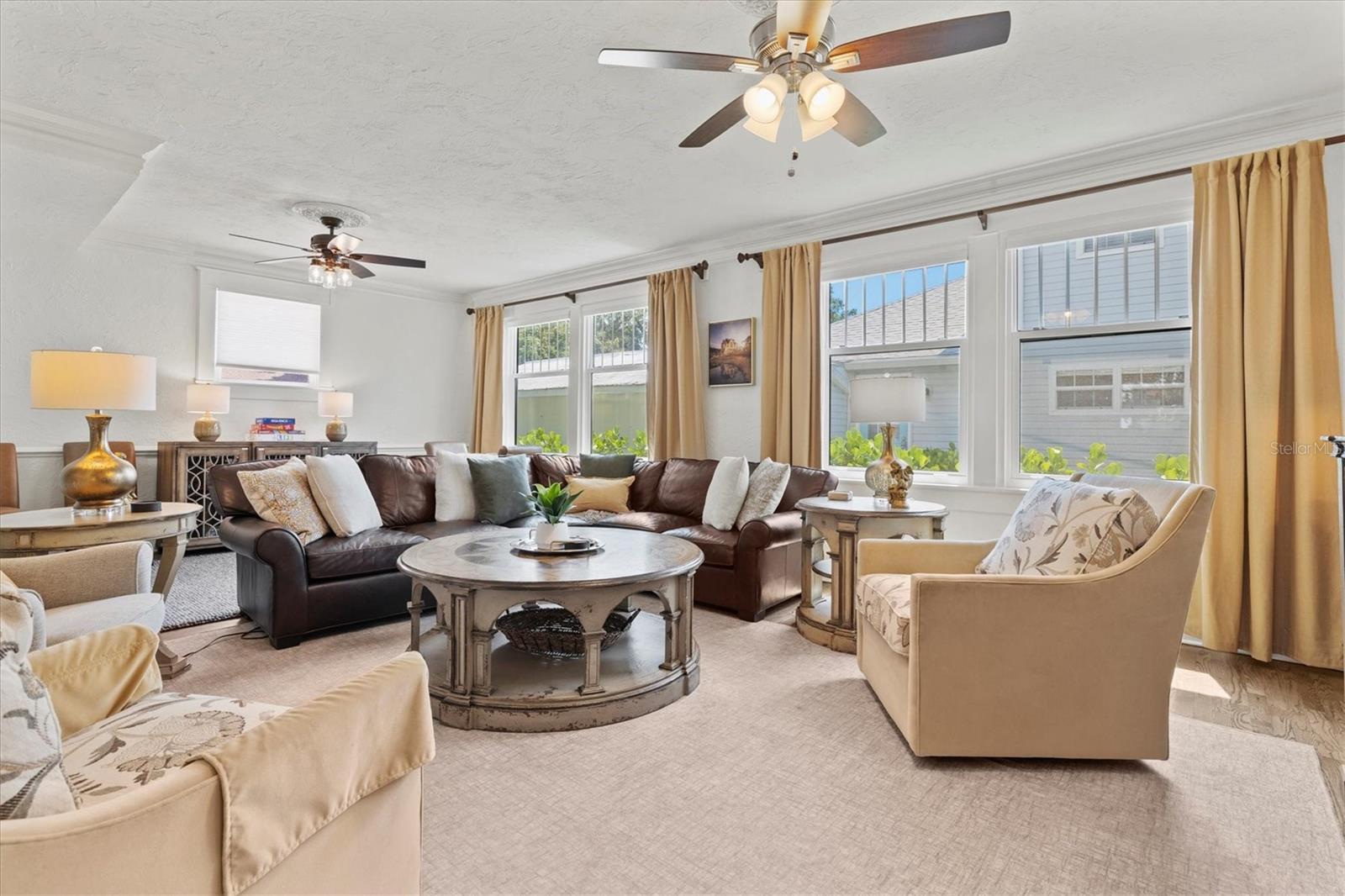 Image 11 of 70 For 1523 1st Avenue W