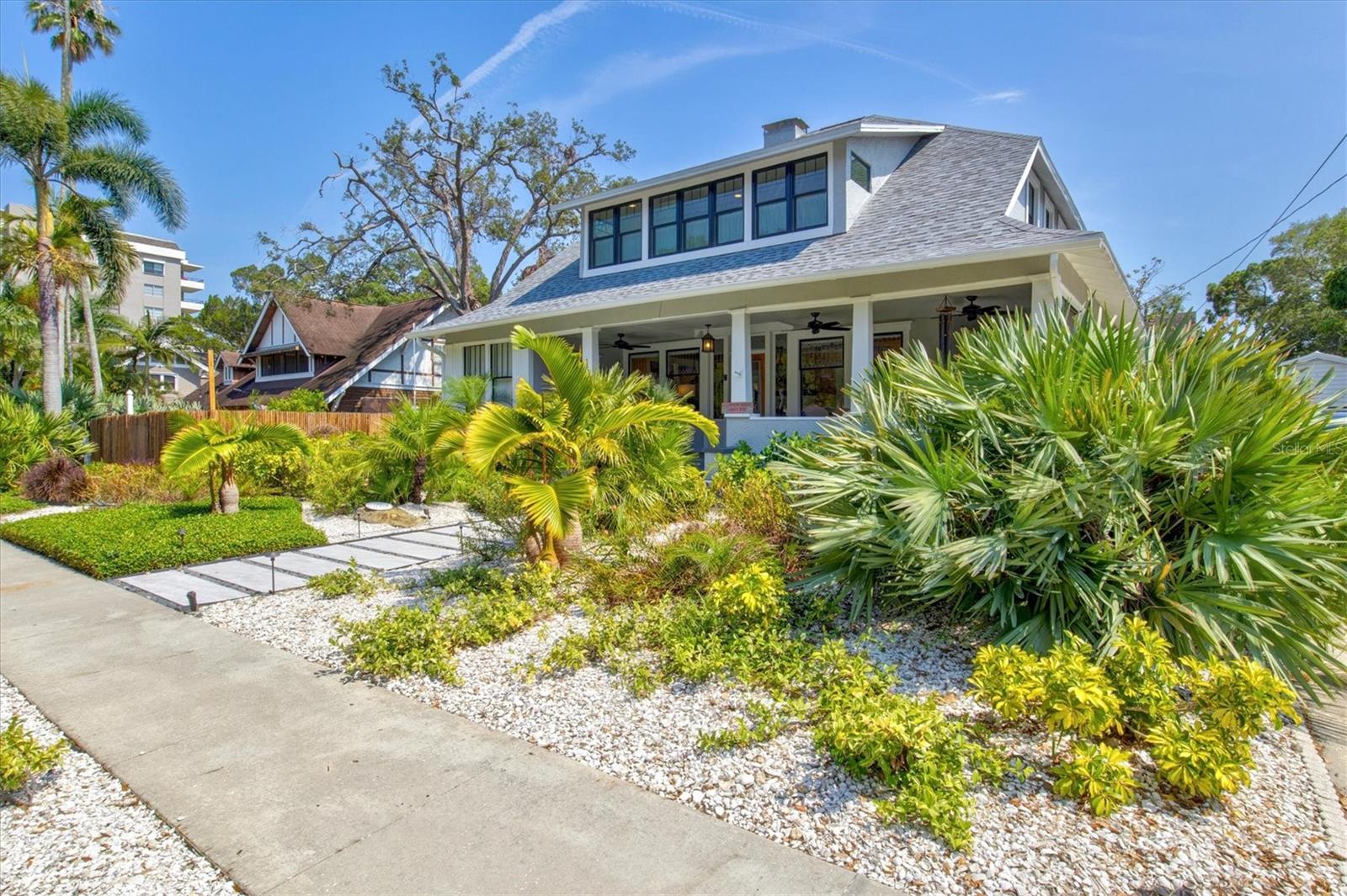 Image 2 of 70 For 1523 1st Avenue W