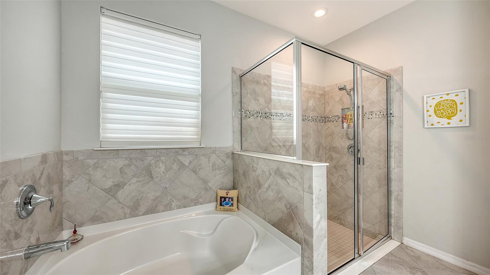 Image 18 of 36 For 2858 Oriole Drive