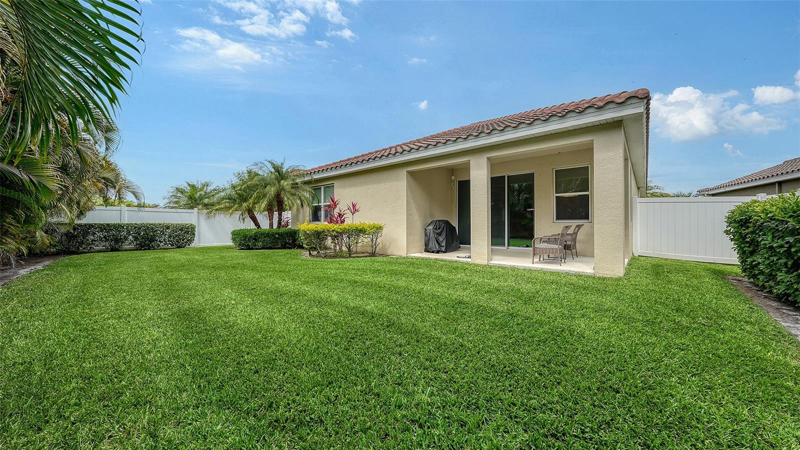 Image 9 of 36 For 2858 Oriole Drive