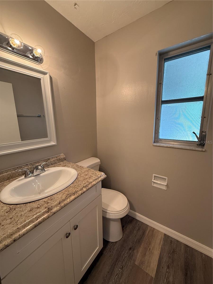 Image 12 of 14 For 464 Briarwood Road