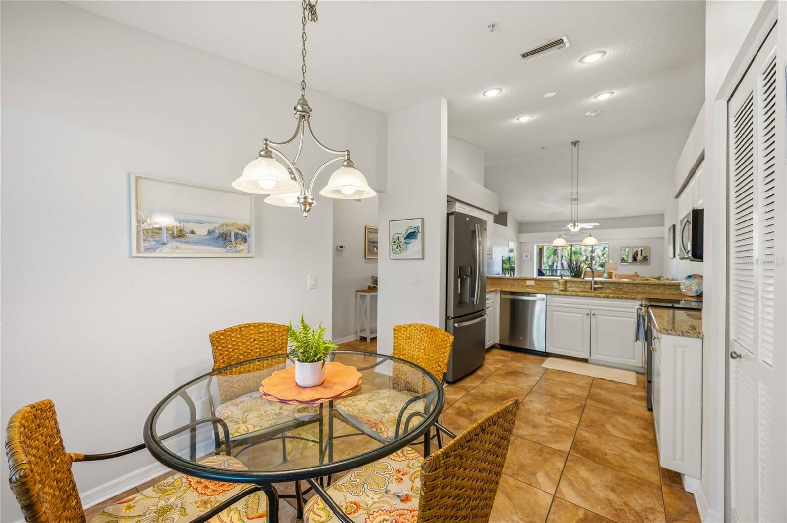 Image 15 of 68 For 8951 Veranda Way 623