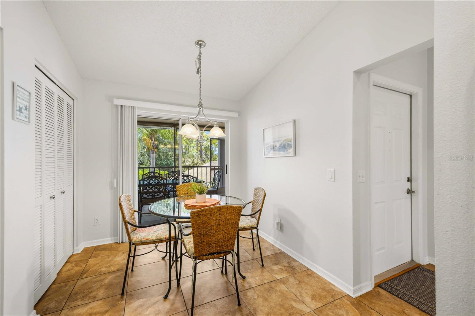 Image 16 of 68 For 8951 Veranda Way 623
