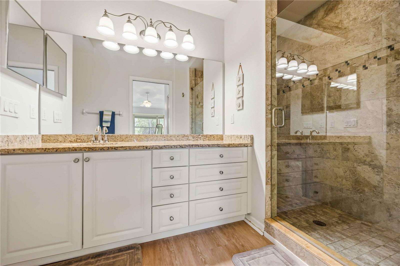 Image 36 of 68 For 8951 Veranda Way 623