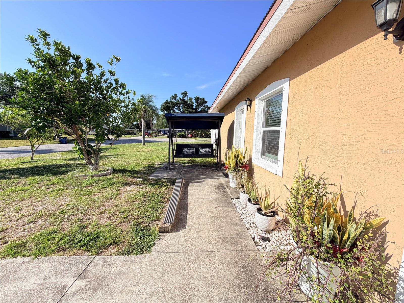 Image 9 of 9 For 2453 Ridge Avenue