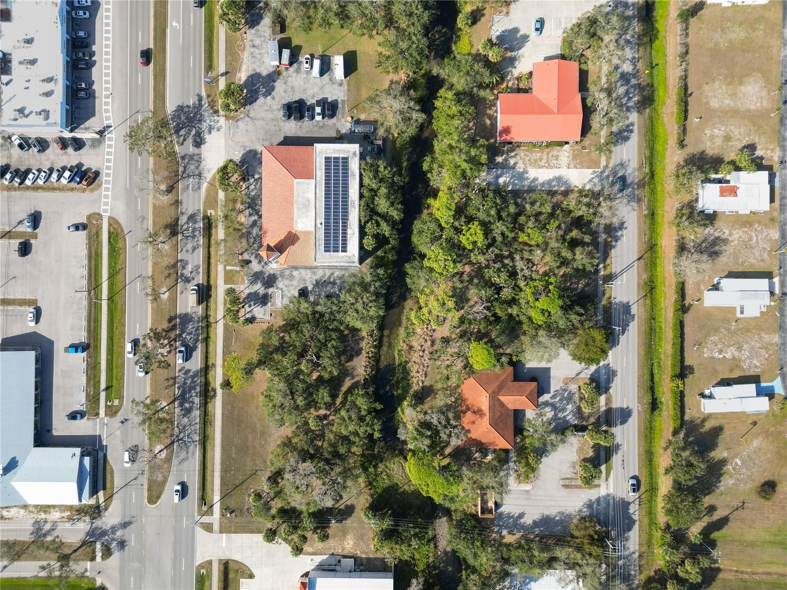 Image 14 of 19 For 841 Venice Avenue