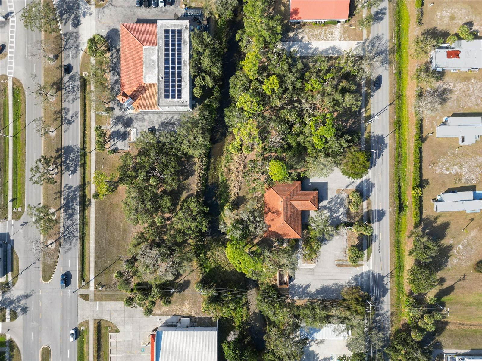 Image 15 of 19 For 841 Venice Avenue
