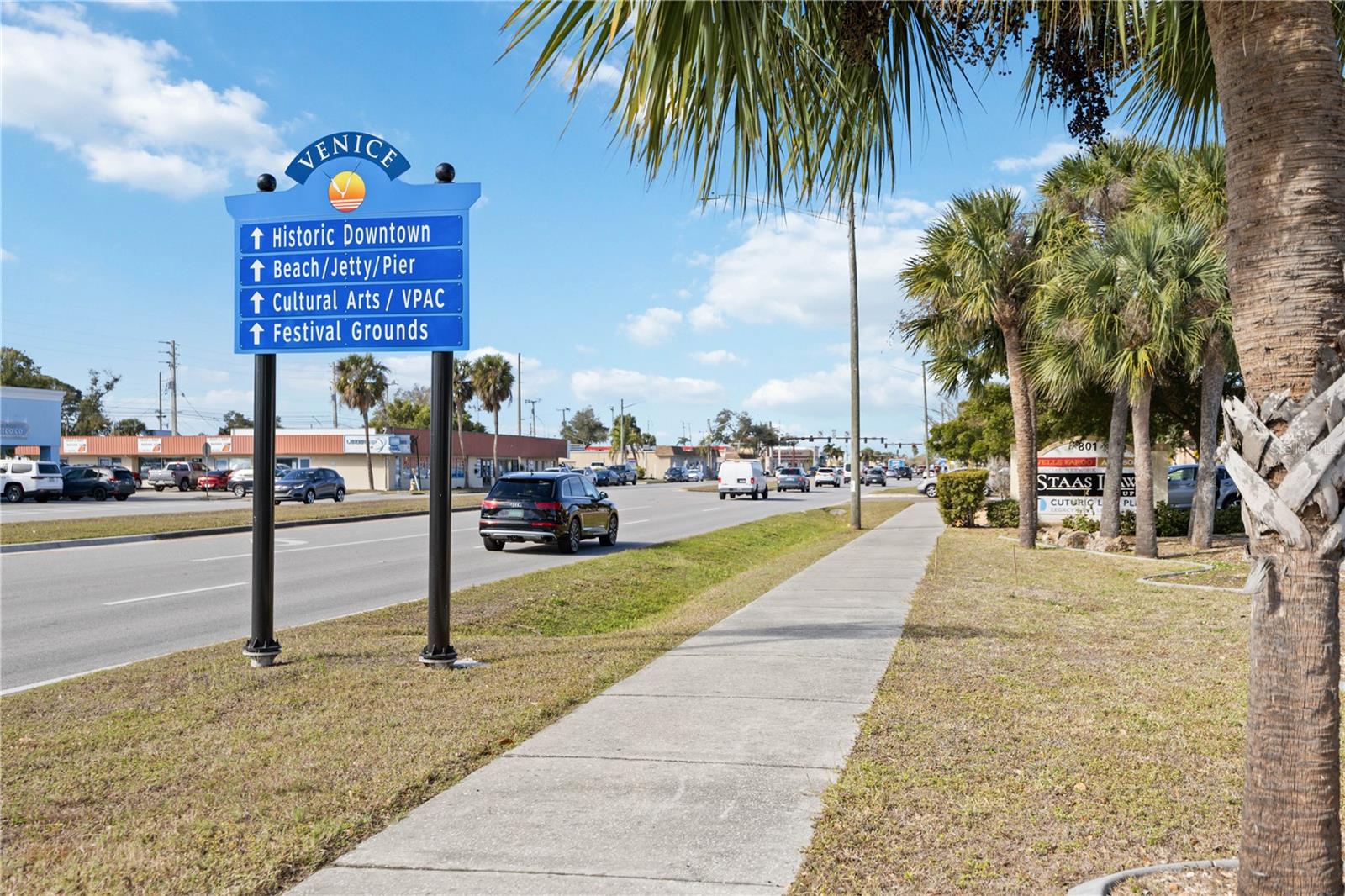 Image 3 of 19 For 841 Venice Avenue