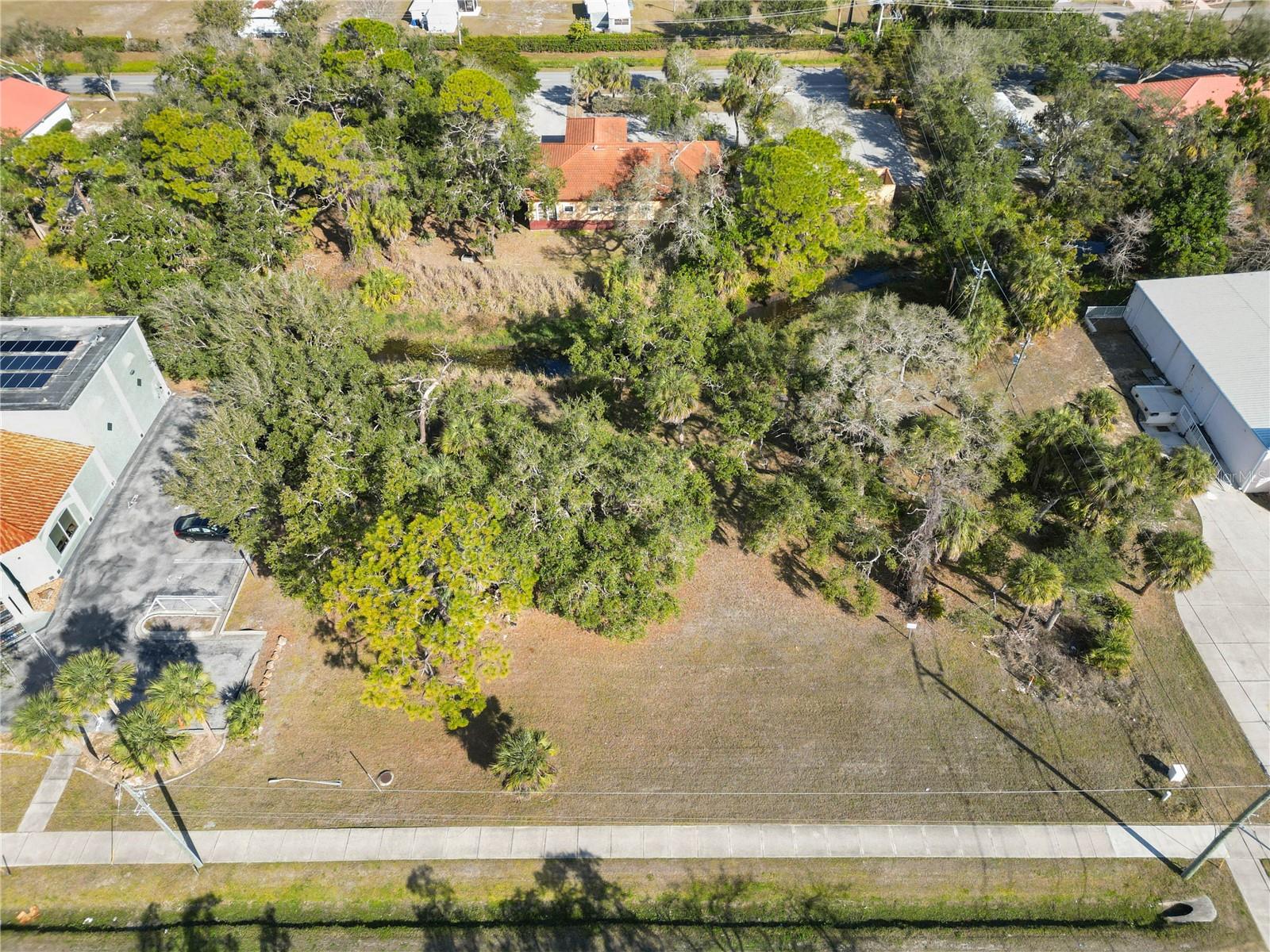 Image 5 of 19 For 841 Venice Avenue