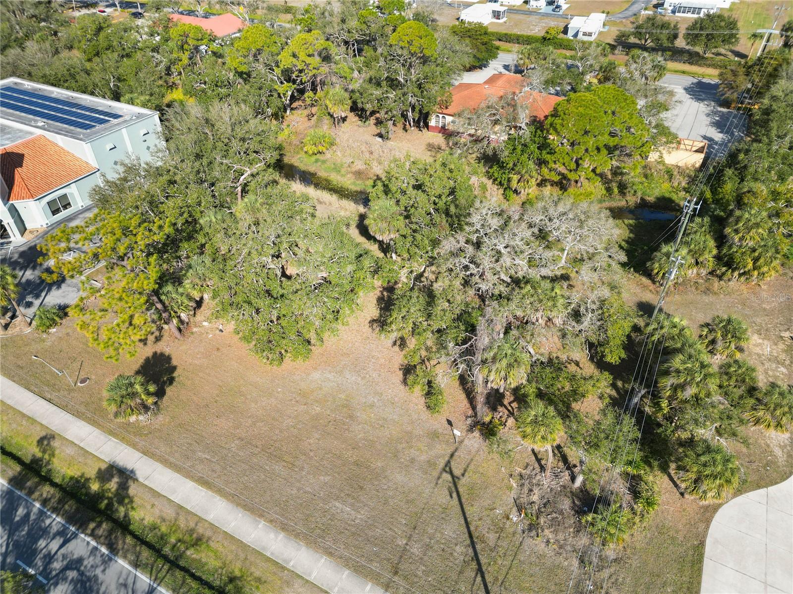Image 6 of 19 For 841 Venice Avenue