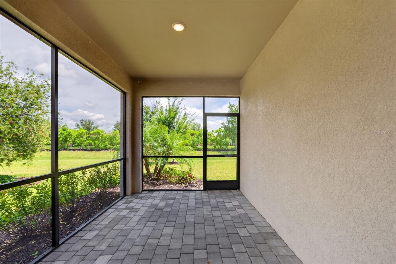 Image 16 of 60 For 20458 Bandera Place
