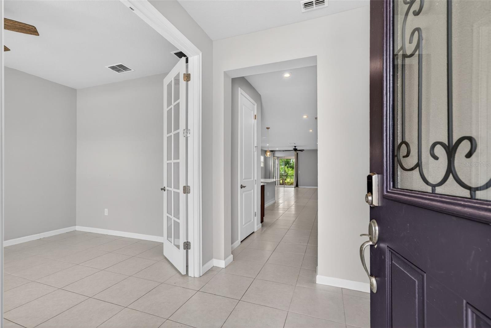 Image 4 of 60 For 20458 Bandera Place