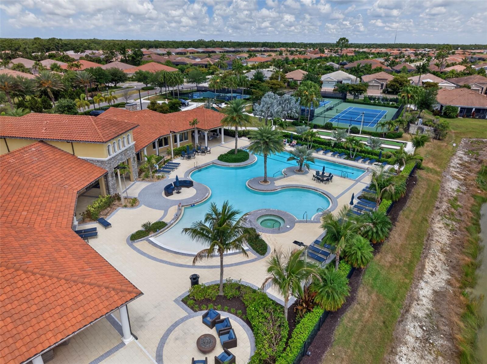 Image 41 of 60 For 20458 Bandera Place