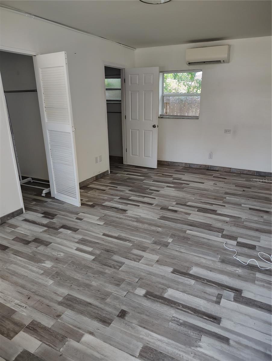 Image 2 of 4 For 616 Golf Drive