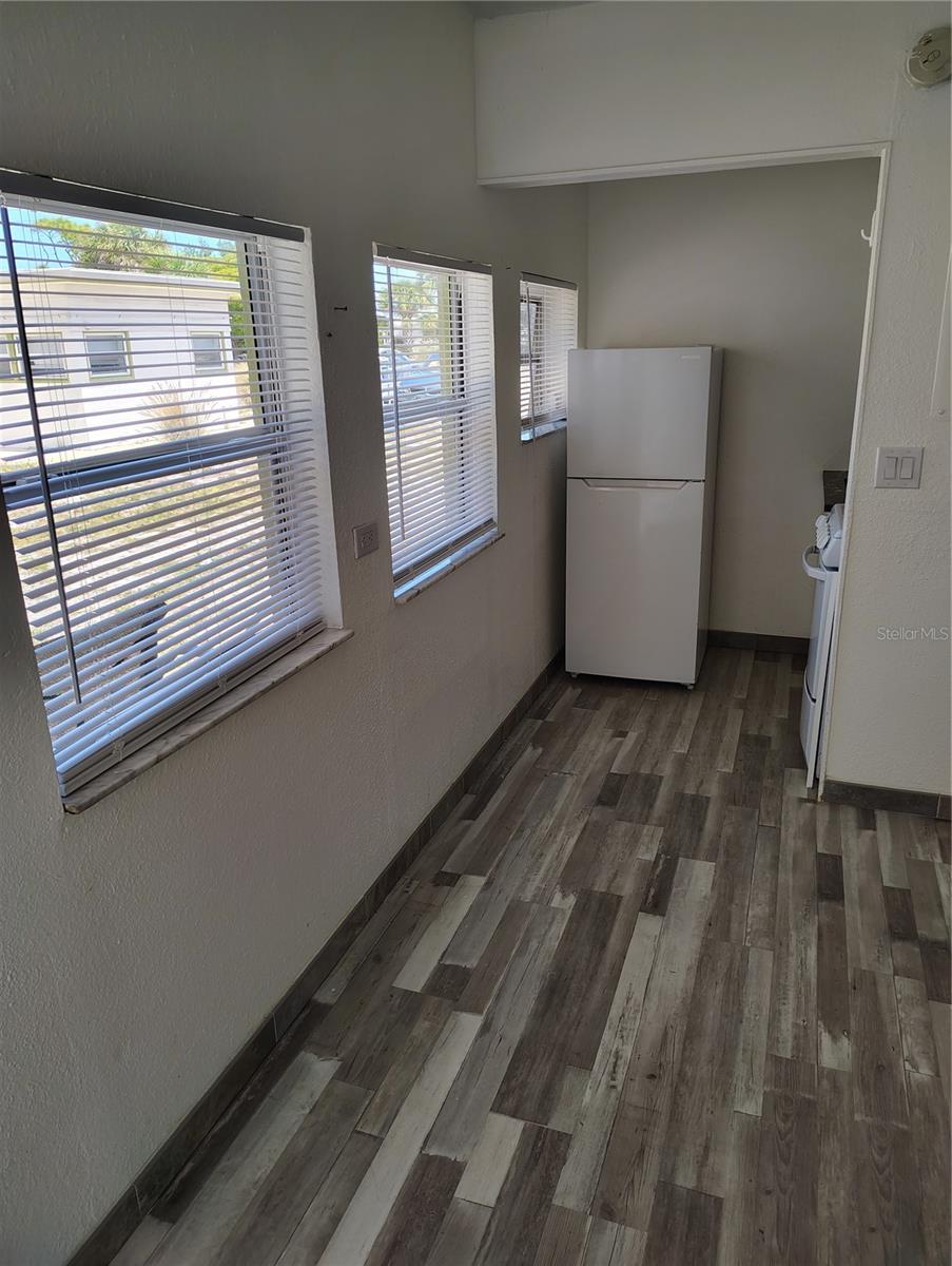 Image 3 of 4 For 616 Golf Drive