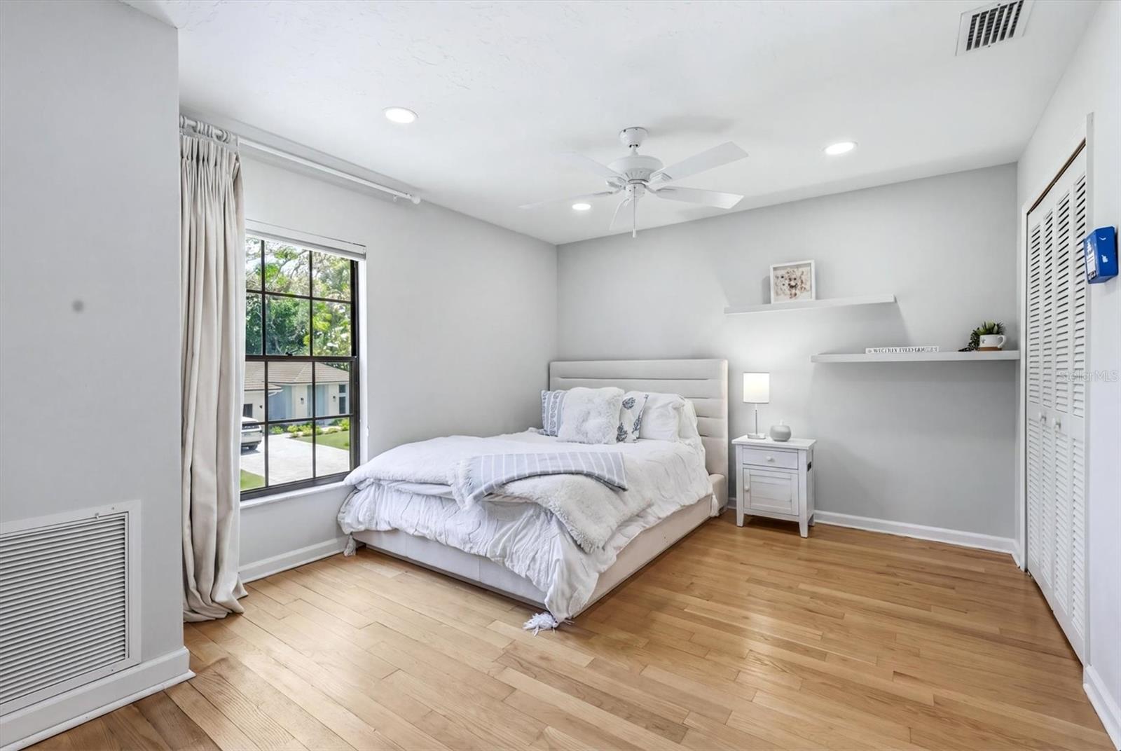 Image 31 of 48 For 4689 Pine Harrier Drive