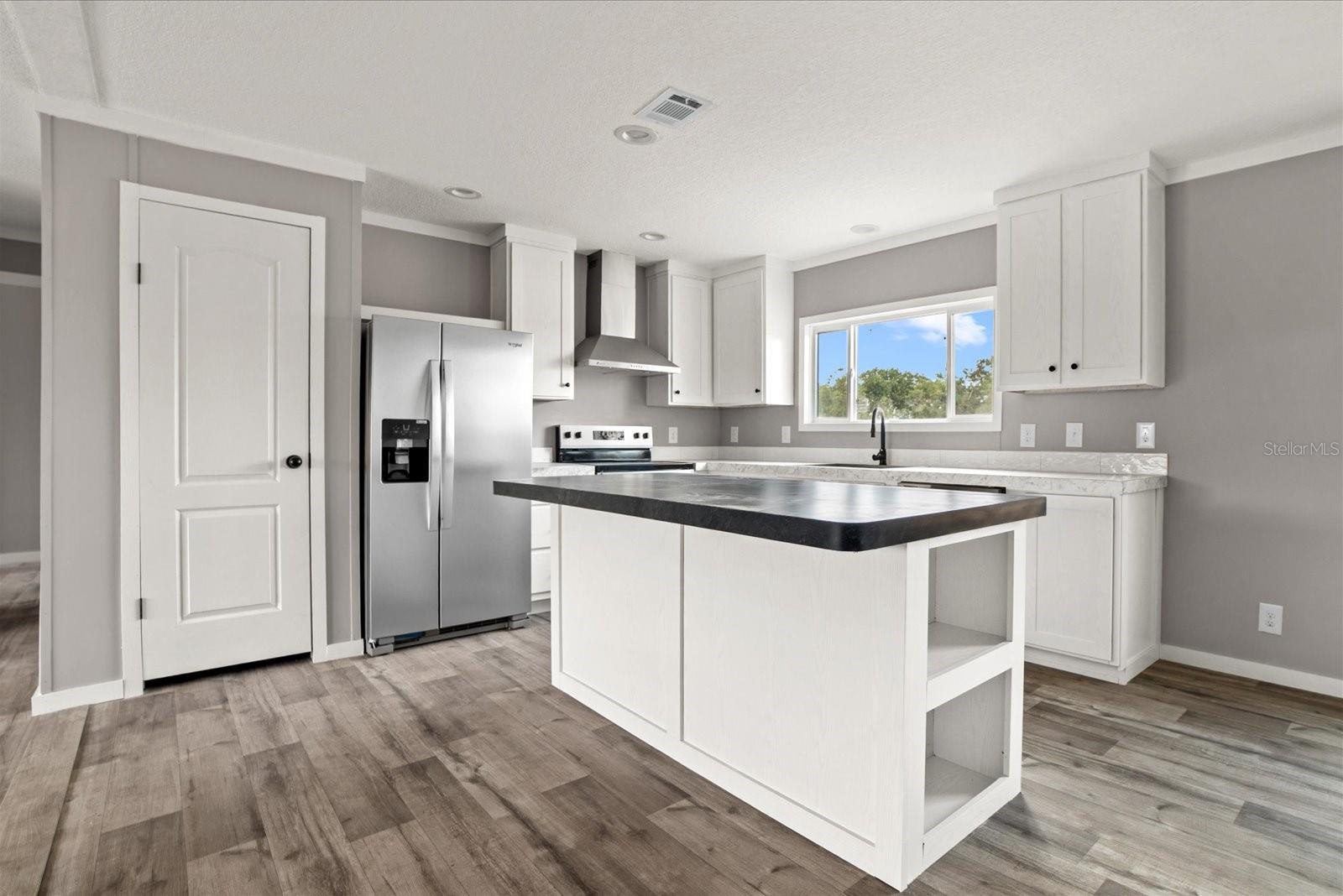 Image 5 of 36 For 20968 264th Street