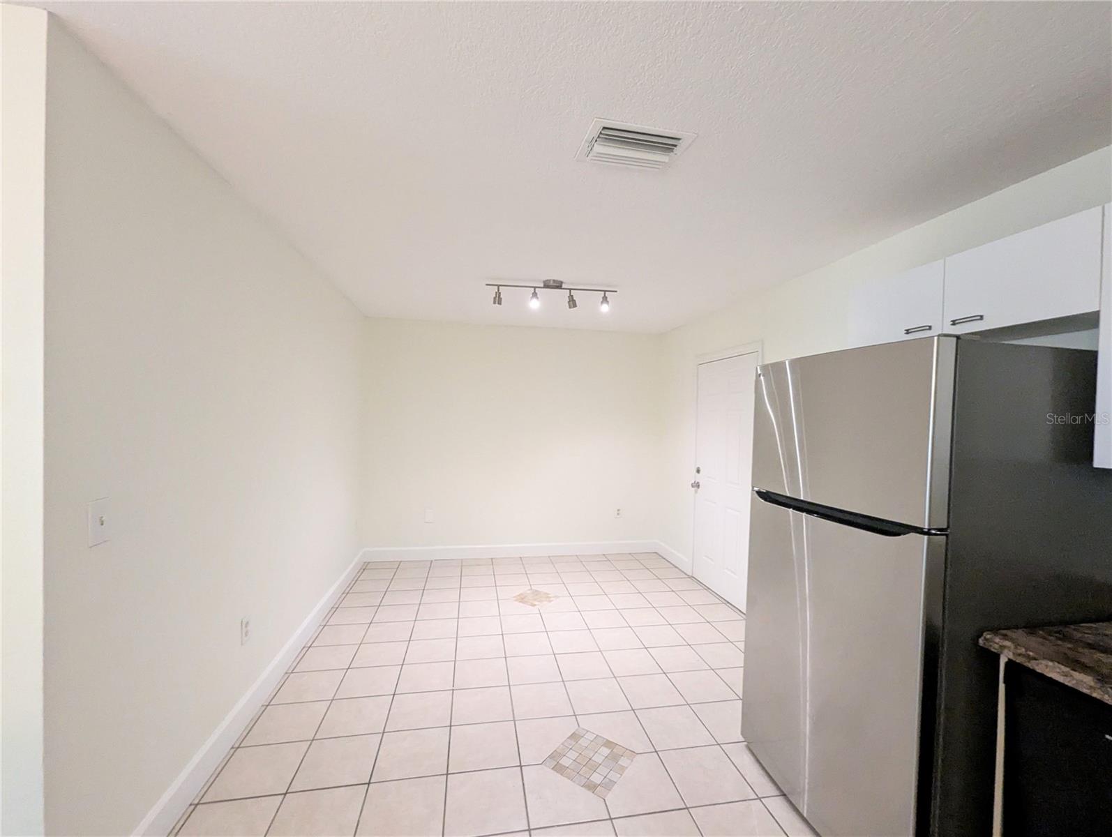 Image 22 of 30 For 1808 36th Avenue E