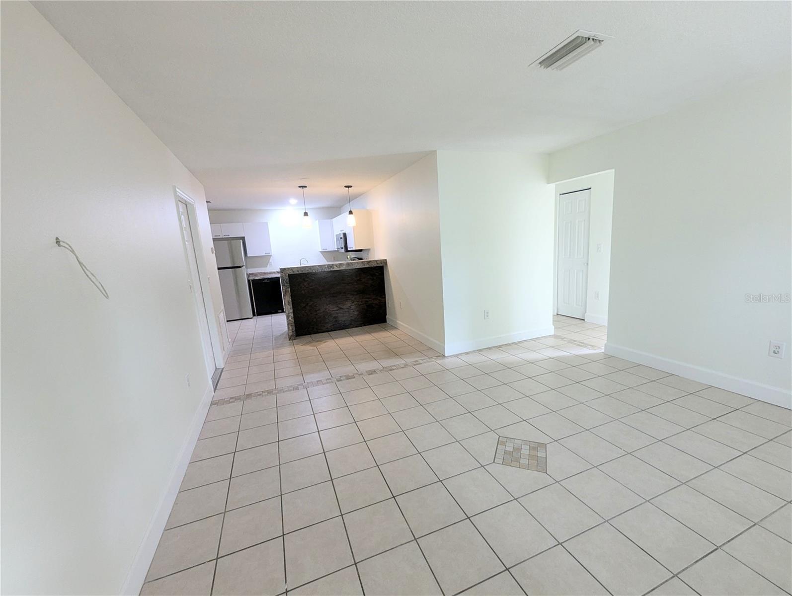 Image 23 of 30 For 1808 36th Avenue E