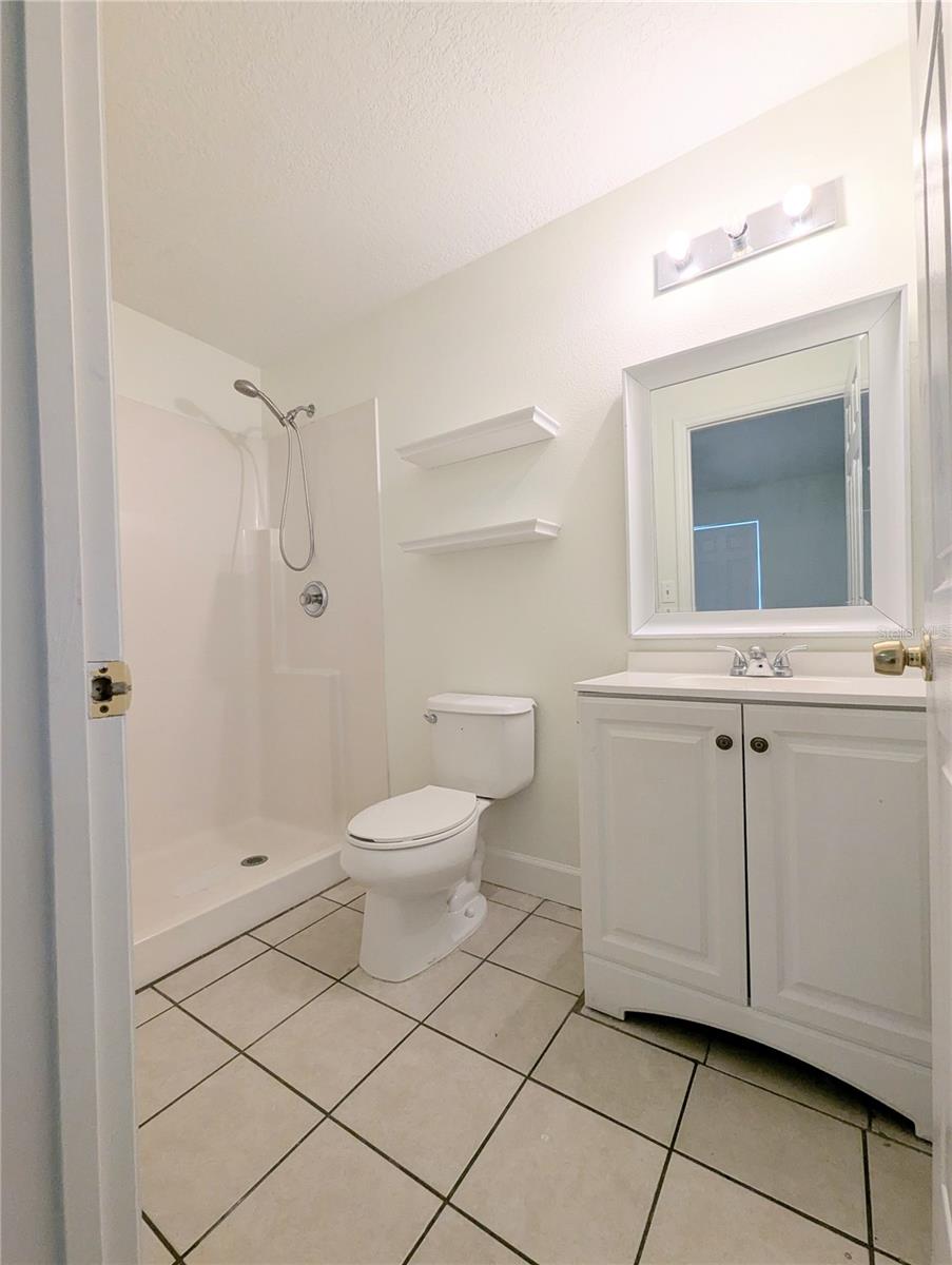 Image 24 of 30 For 1808 36th Avenue E