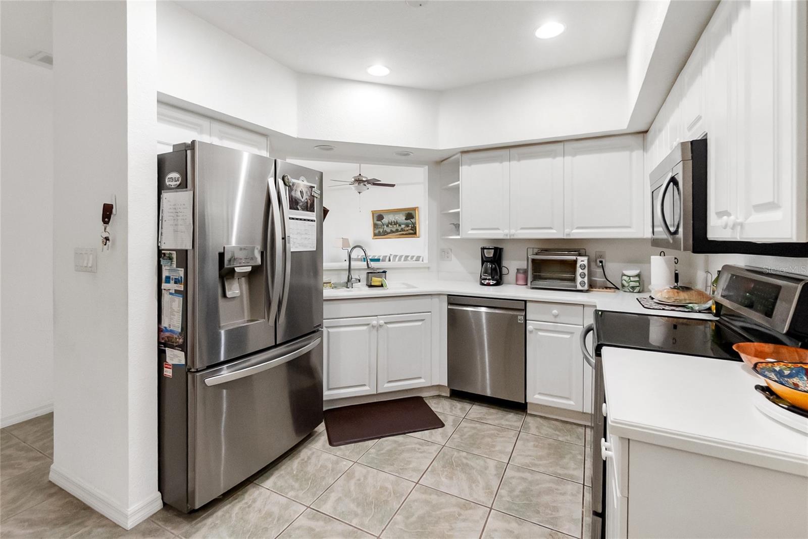 Image 17 of 29 For 7343 Fountain Palm Circle Na