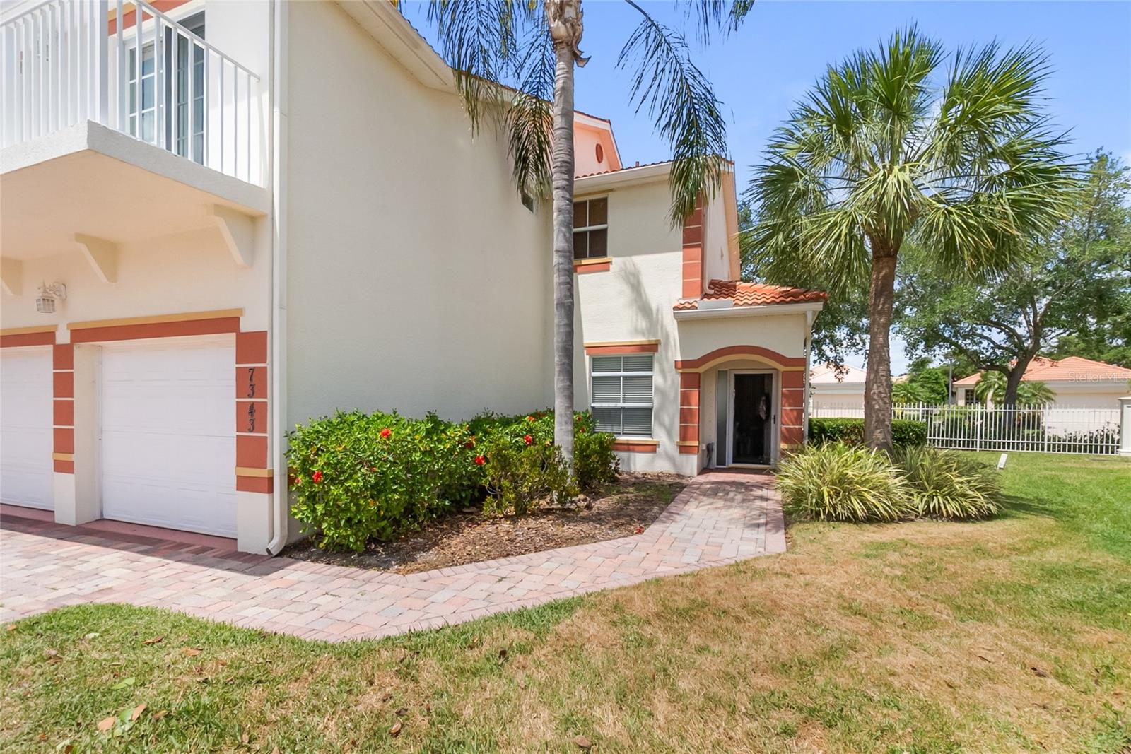 Image 3 of 29 For 7343 Fountain Palm Circle Na