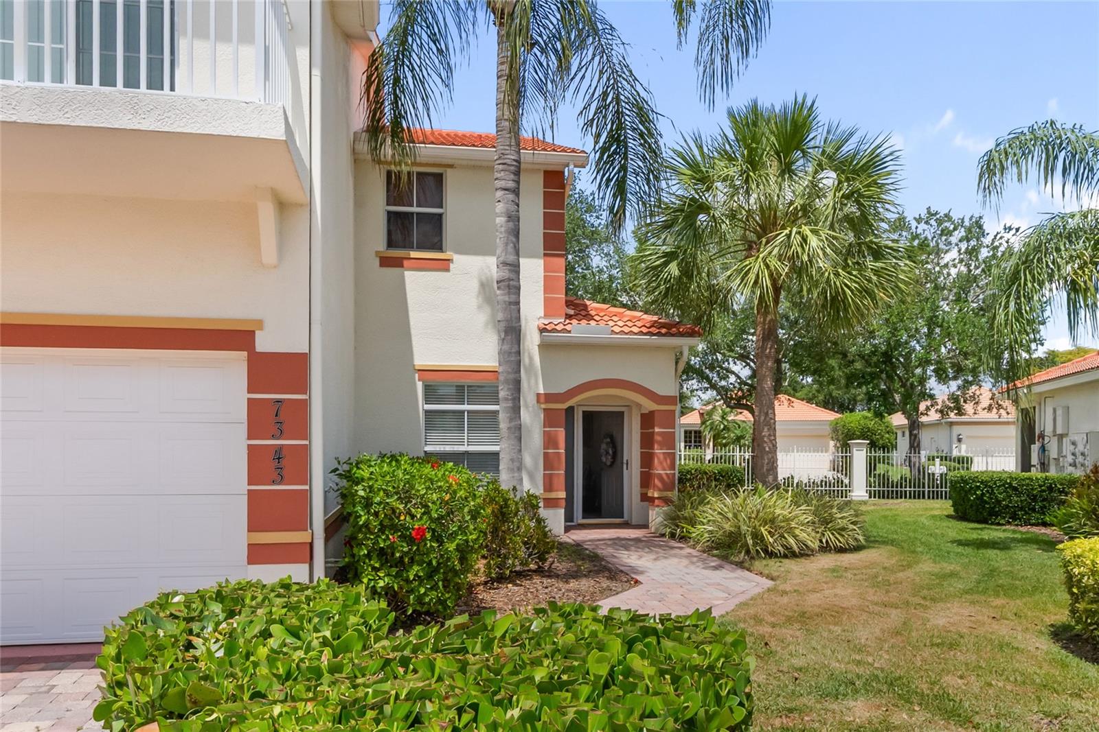 Image 4 of 29 For 7343 Fountain Palm Circle Na