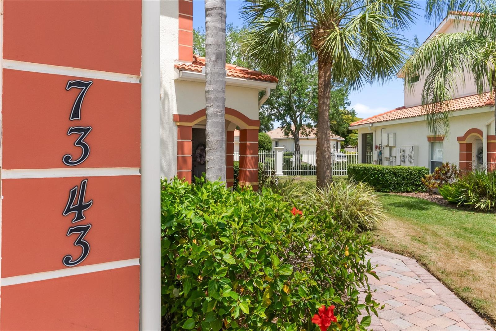 Image 5 of 29 For 7343 Fountain Palm Circle Na