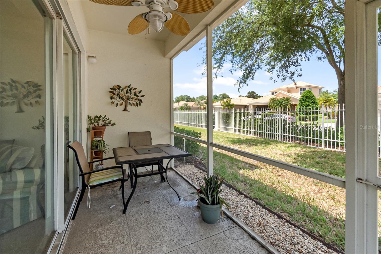 Image 9 of 29 For 7343 Fountain Palm Circle Na