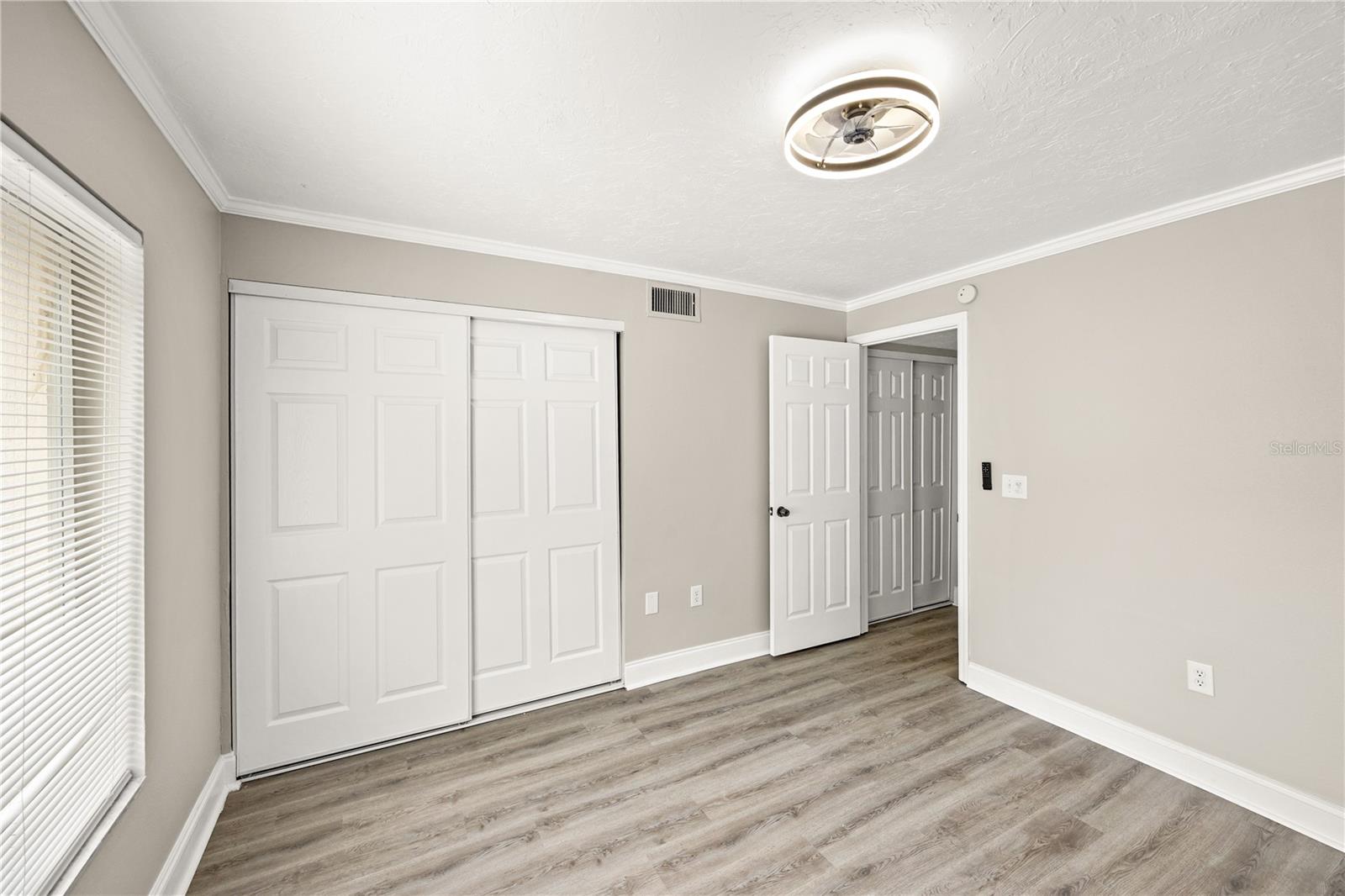 Image 11 of 21 For 2717 Hidden Lake Boulevard B